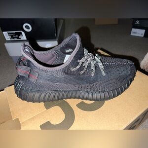 yeezy boost 350 v2 black black